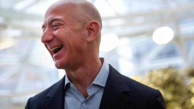 Dollármilliárdoktól szabadult meg Jeff Bezos exfelesége