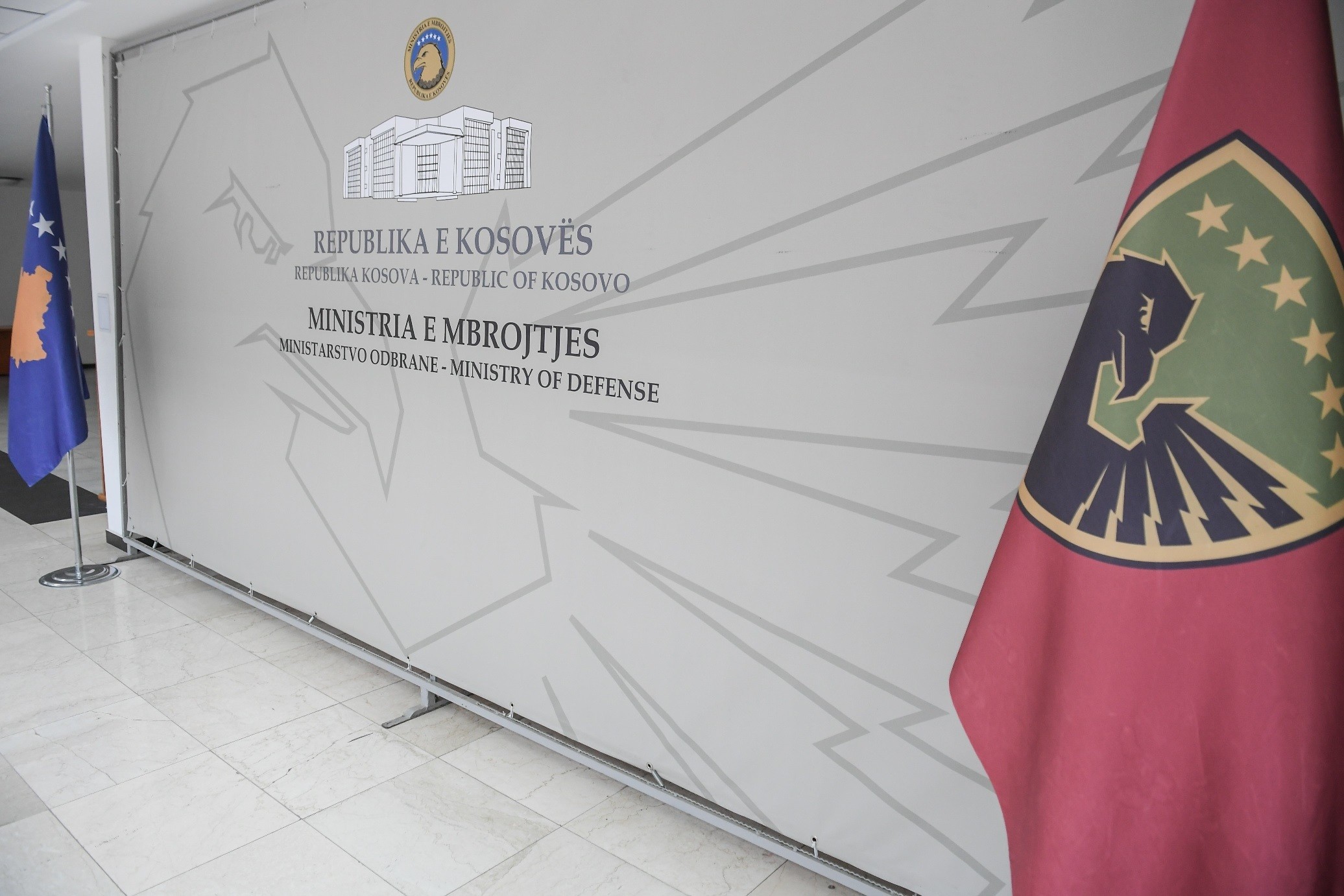 Ministria e Mbrojtjes: Kosova nuk është ftuar në Samitin e NATO-s sepse nuk është shtet anëtar