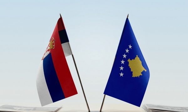 Marrëveshja Kosovë Serbi nuk duket as afër