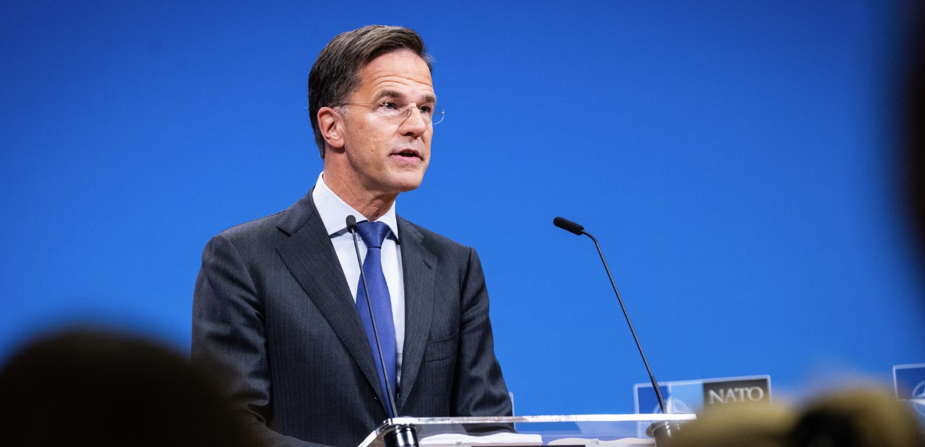 Reuters e pyet për verdiktin e Hagës, Sekretari Rutte: KFOR është aty, pavarësisht lajmeve që mund të vijnë gjatë javës