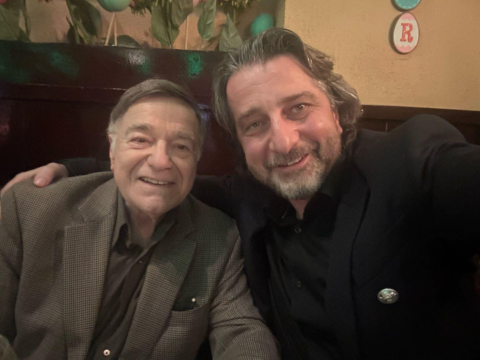 Ish kongresisti DioGuardi Dhuron Bibliotek n E Tij Personale P r Ish kongresisti DioGuardi Dhuron Bibliotek n E Tij Personale P r