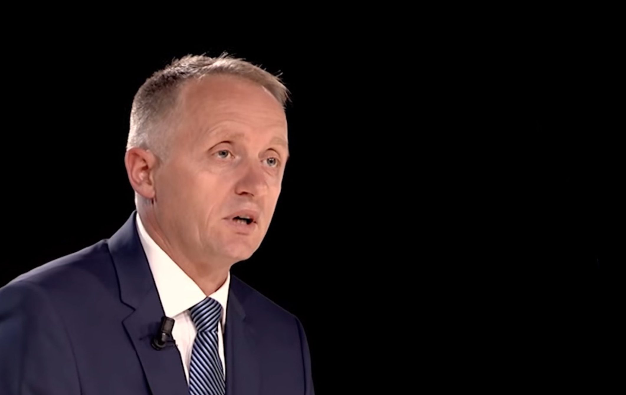 shqiptari-nje-identitet-shume-paradokse