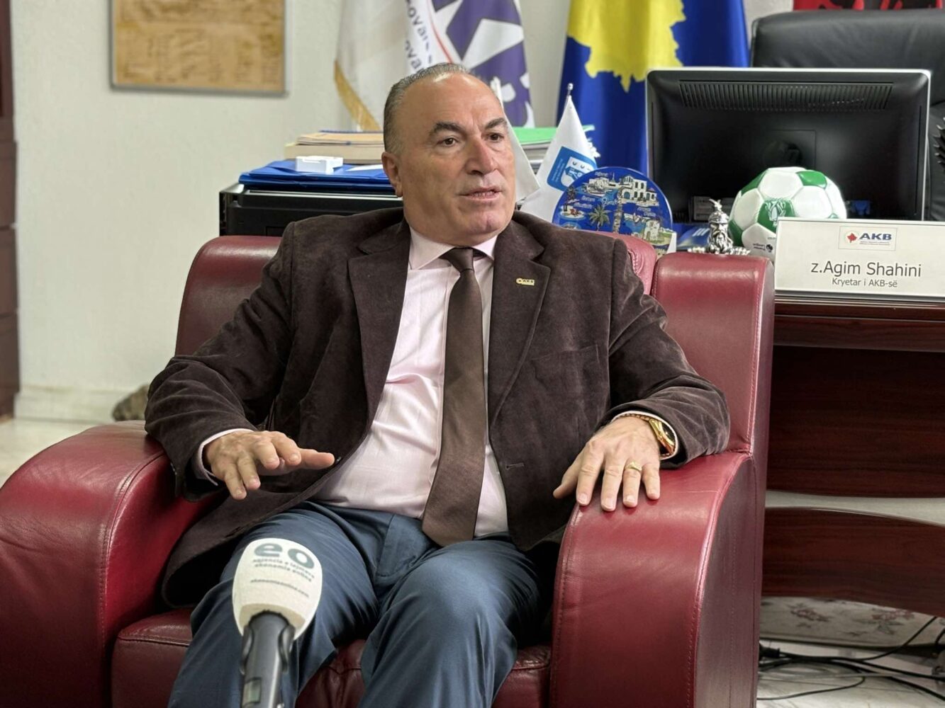 Shahini  Presidentja duhet të angazhohet  mosmiratimi i buxhetit ka pasoja të rënda