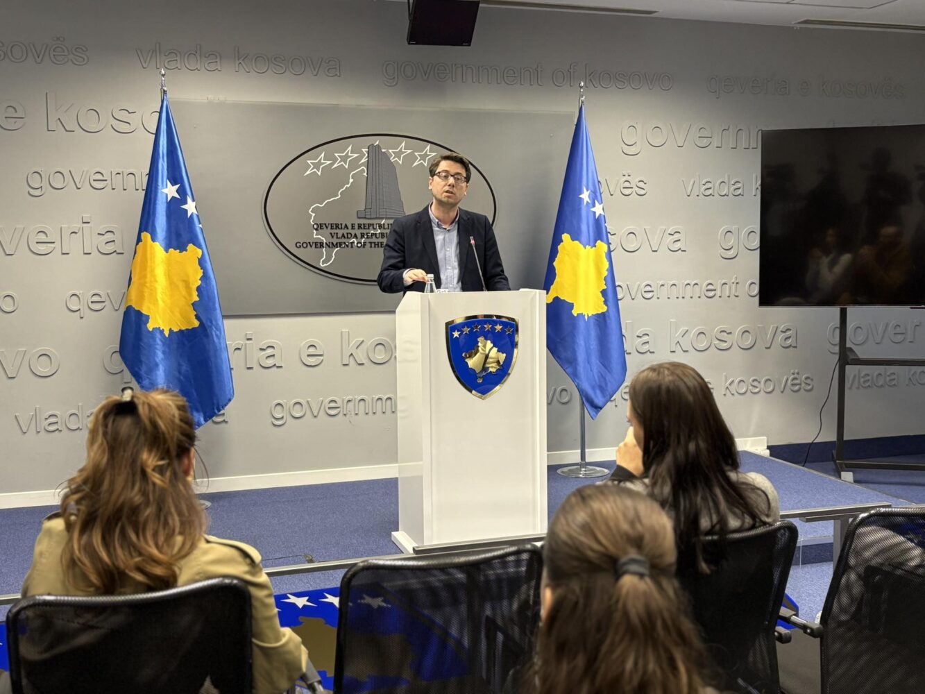 Murati  Opozita refuzoi të votojë buxhetin për Prishtinën dhe RTK në  kërkoni llogari atyre