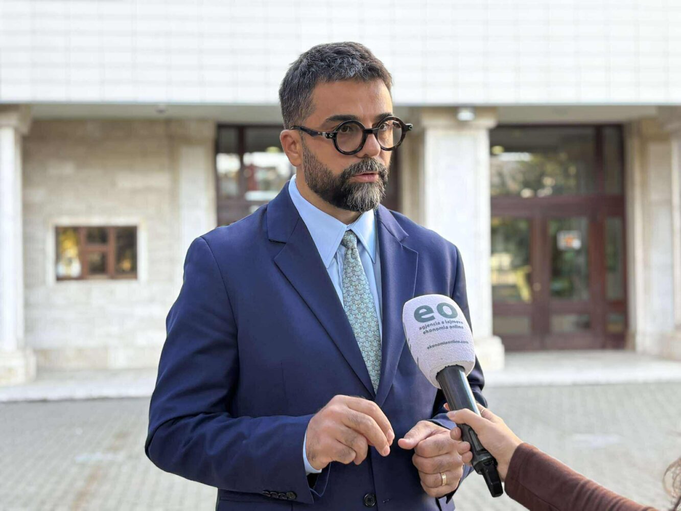 Behrami  Në Mitrovicë ka shumë mosbesim ndaj gjithë procesit  veç grupeve kriminale  dorë ka edhe shteti