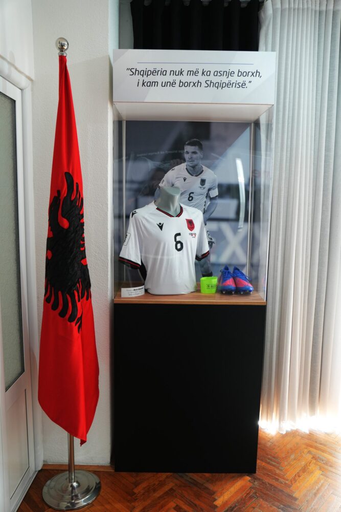 Hapet ekspozita që i dedikohet kapitenit Berat Gjimshiti