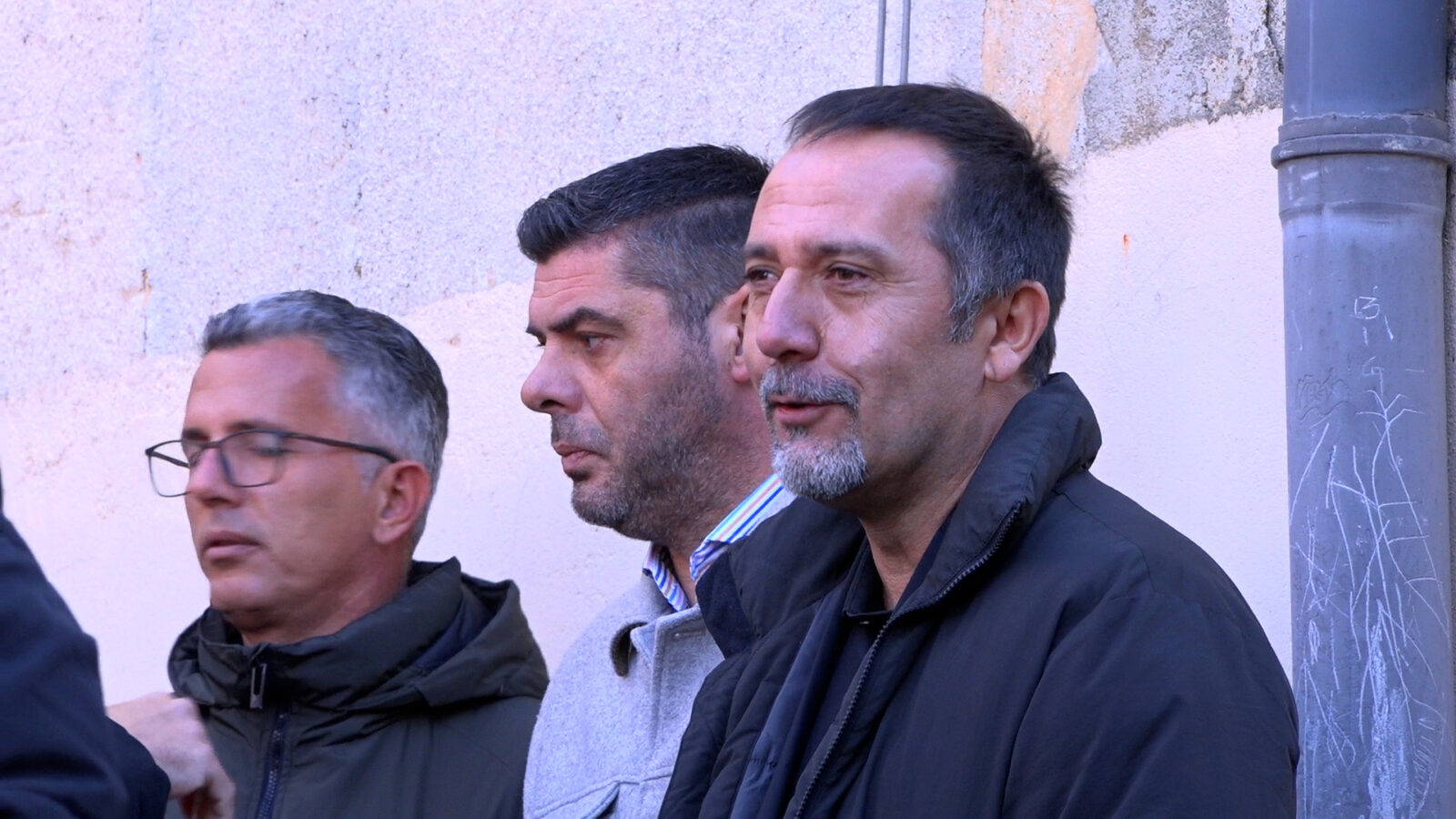 Rilind Gërvalla shihet në grevën e punëtorëve të RTK së