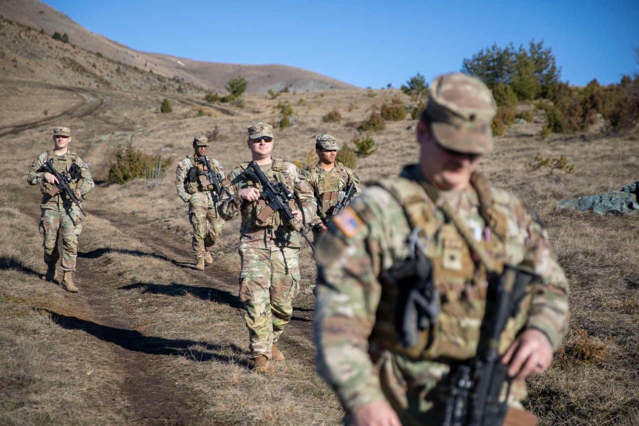 KFOR i amerikan në terren  Kështu ndihmohet në ruajtjen e një ambienti të sigurt