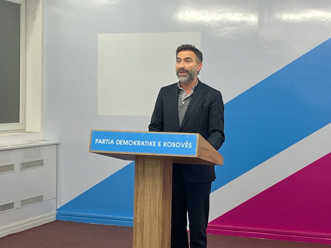 Stavileci  Demokracia forcohet me votë  dilni dhe votoni