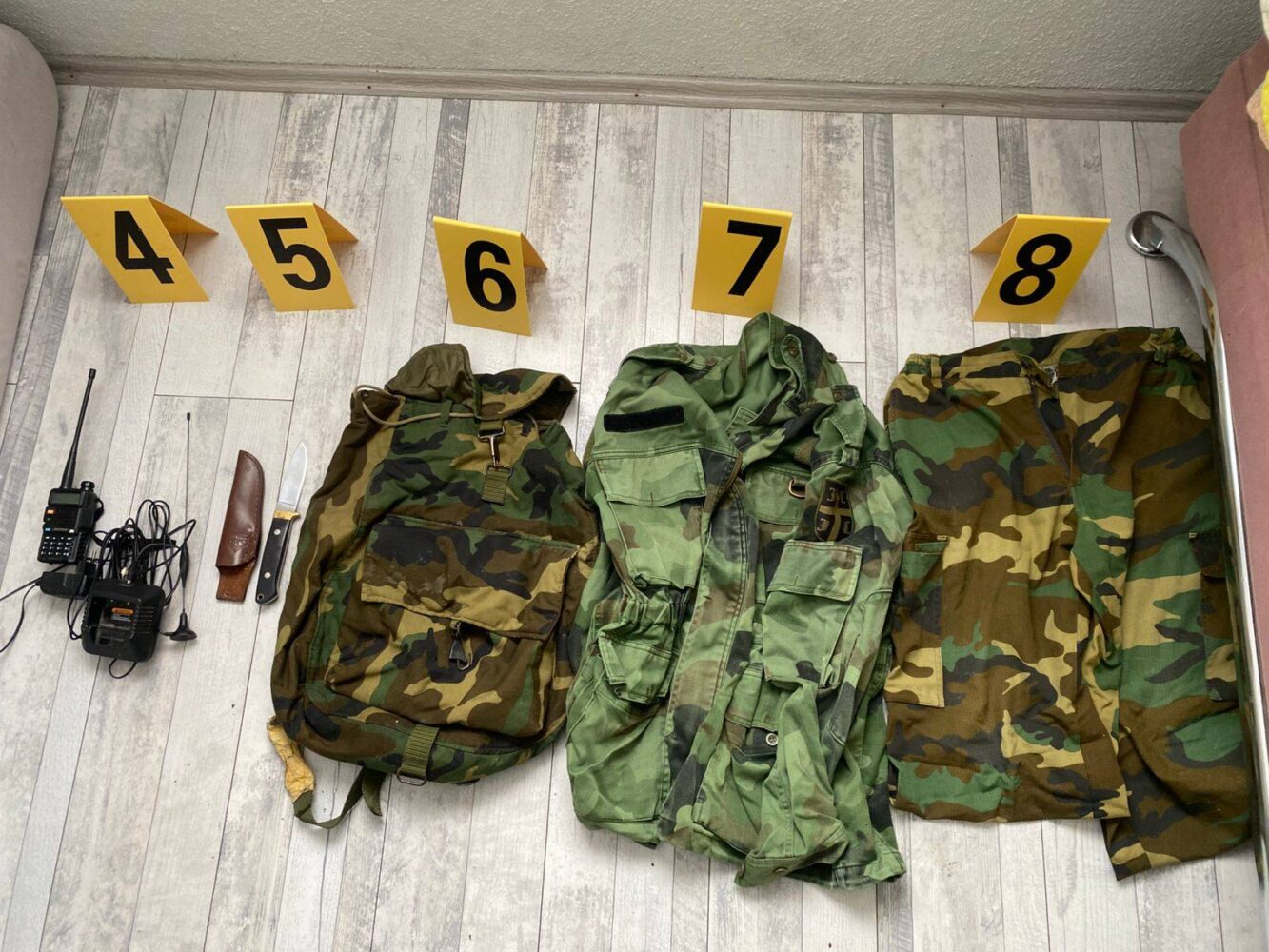 Policia gjen armë  municion e pajisje ushtarake në Leposaviq