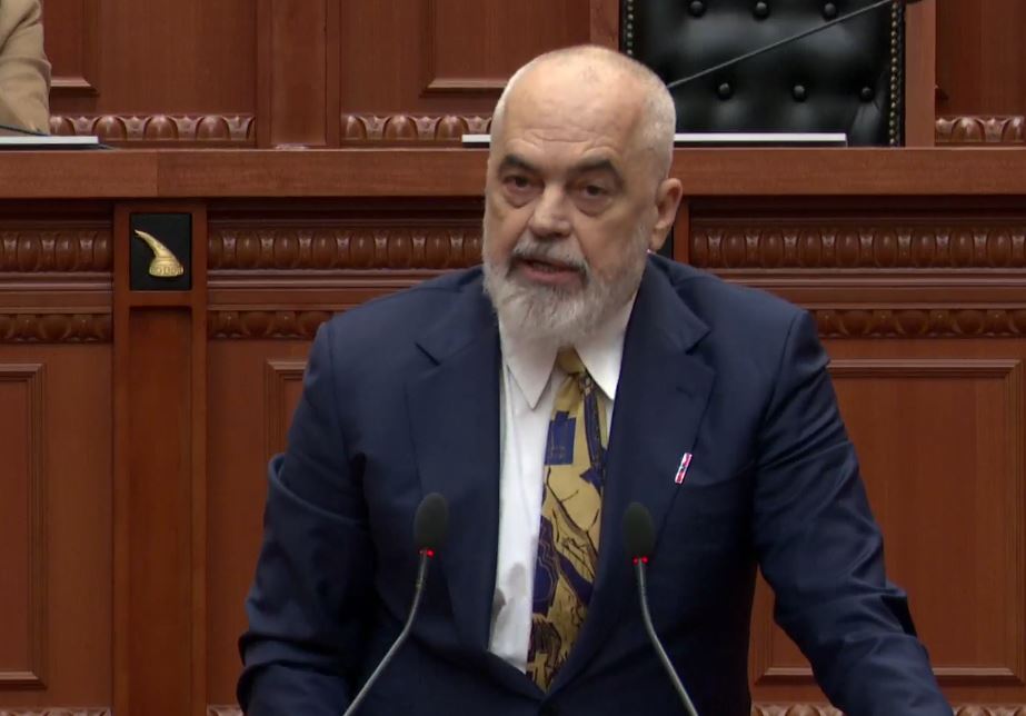  Prisnit të më merrte Amerika si Maduro me helikopter  tani do më votoni që të ulem në Shtëpinë e Bardhë si anëtar i Bordit të Paqes 