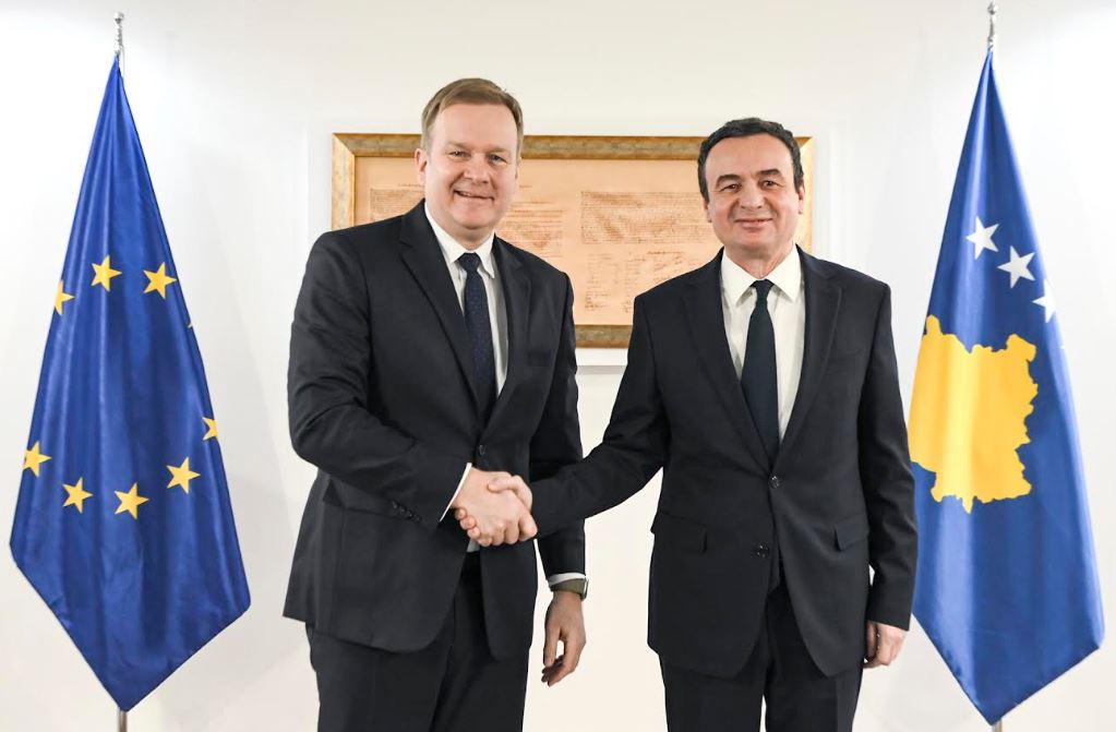 Kurti i thotë Sorensenit se ka legjitimitet të ri pas zgjedhjeve  i kërkon tërheqjen e letrës së Bërnabiqit e dorëzimin e Radoiçiqit