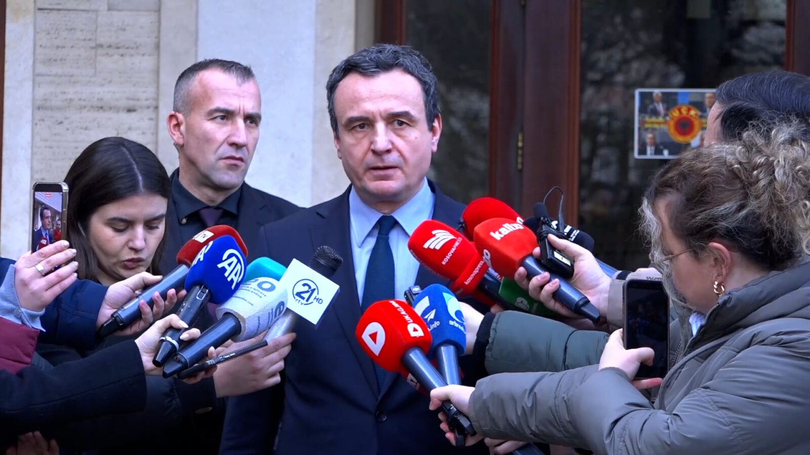 A e përkrah Vetëvendosje Osmanin për presidente  Kurti  Ne nuk kemi mbledhur nënshkrimi për asnjë