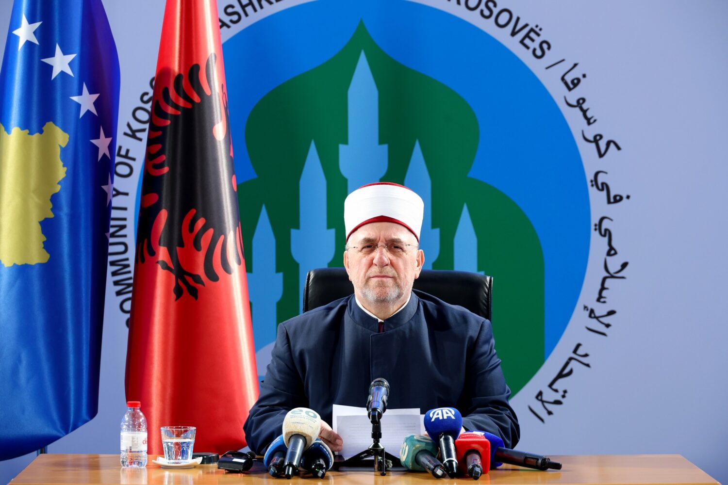 Myftiu Tërnava  Mesazhi i Ramazanit është paqja  pastron zemrën nga urrejtja  ndalon fyerjen