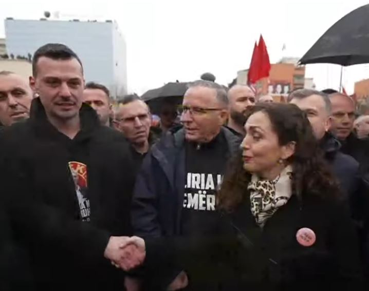 Vjosa Osmani i bashkohet marshit  Drejtësi  jo politikë 