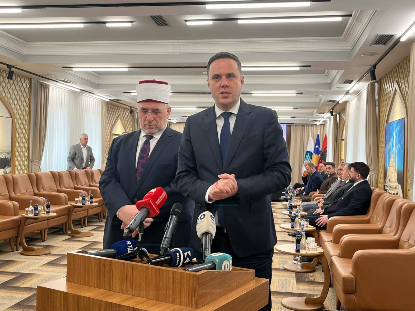 Abdixhiku uron Bajramin nga BIK  Zoti e bekoftë Kosovën  popullin dhe familjet tona