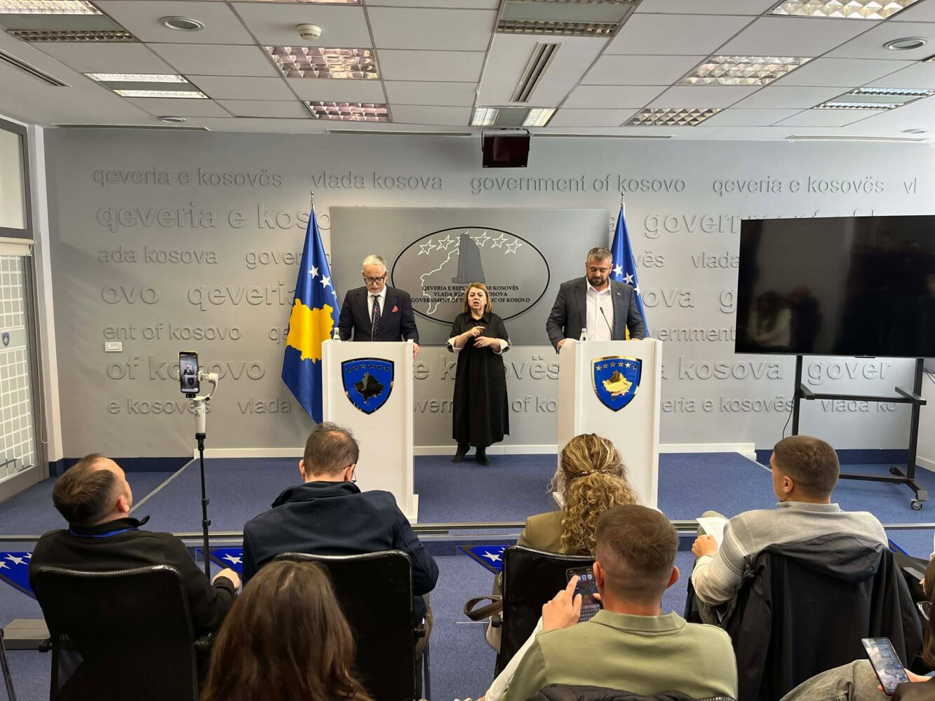 Vitia jep detaje për nënshkrimin e kontratës për ndërtimin e Spitalit të Ferizajt