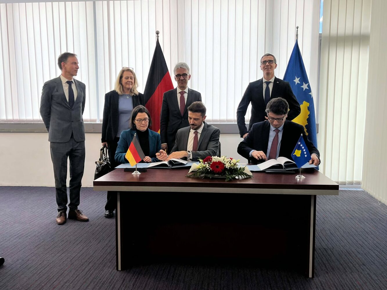 Ministria e Financave me ambasadën gjermane nënshkruajnë kredia 80 milionë euro në fushën energjetike