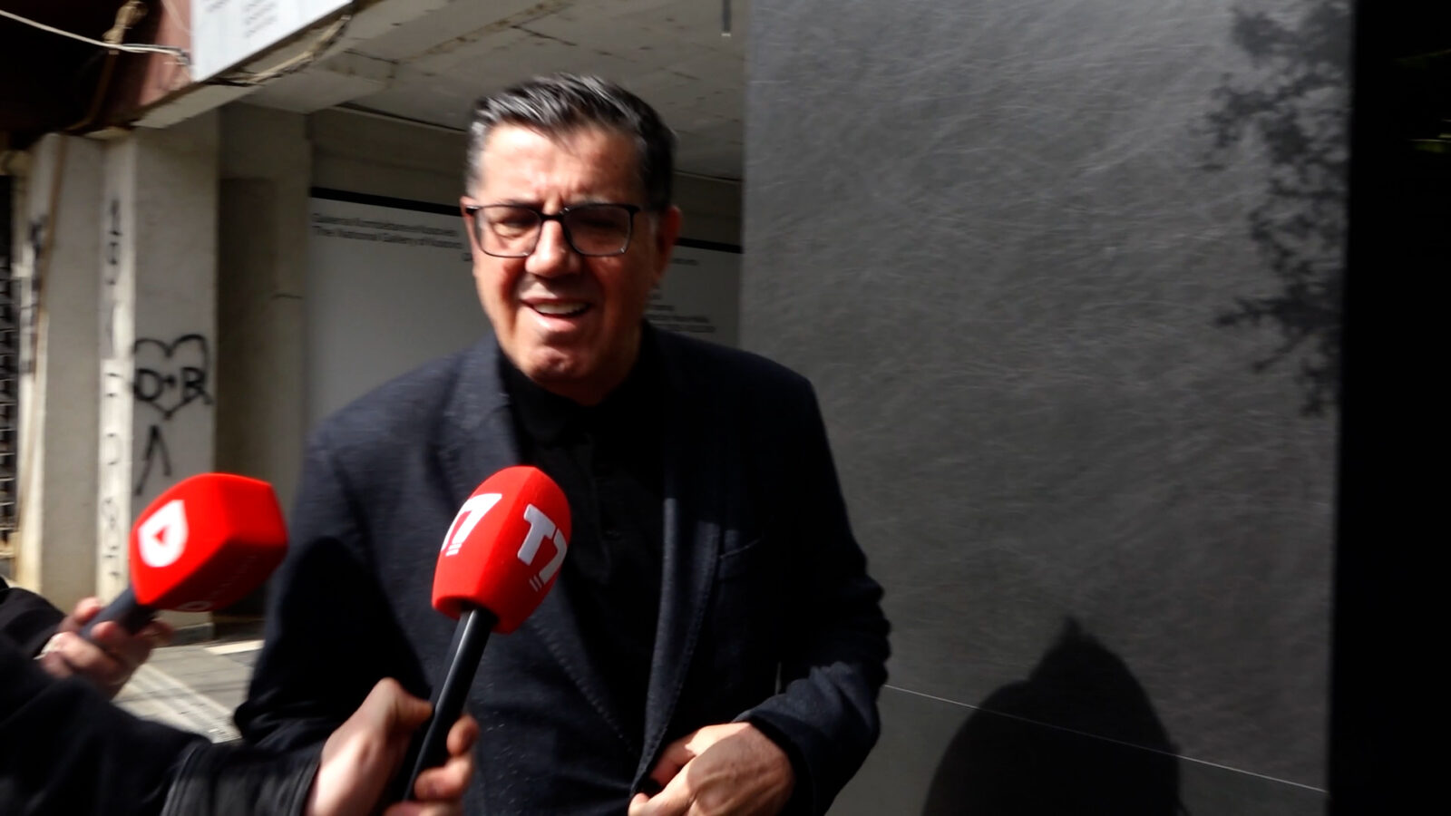 Haziri pasi pyetet se a ka votë për Osmanin  Uau çfarë pyetje vëlla