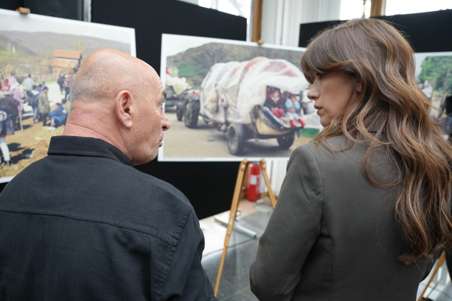 Haxhiu u bën thirrje qytetarëve të dorëzojnë dëshmi të krimeve të luftës në Institutin për krimet e kryera gjatë luftës në Kosovë