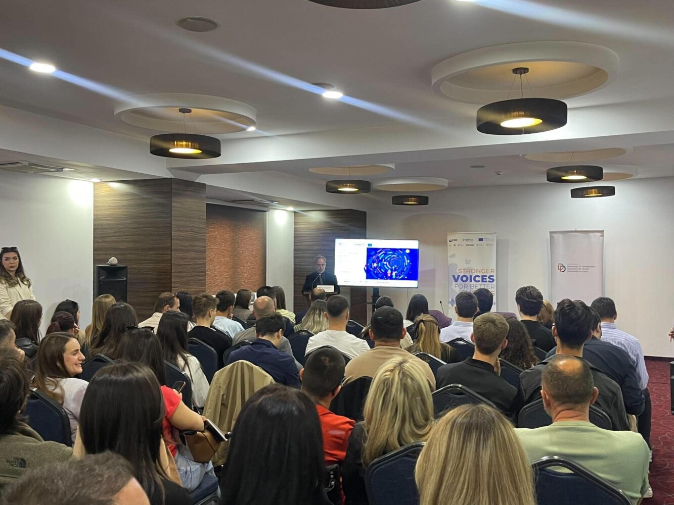 Një në katër të rinj në Kosovë jashtë punës  arsimit dhe trajnimeve profesionale