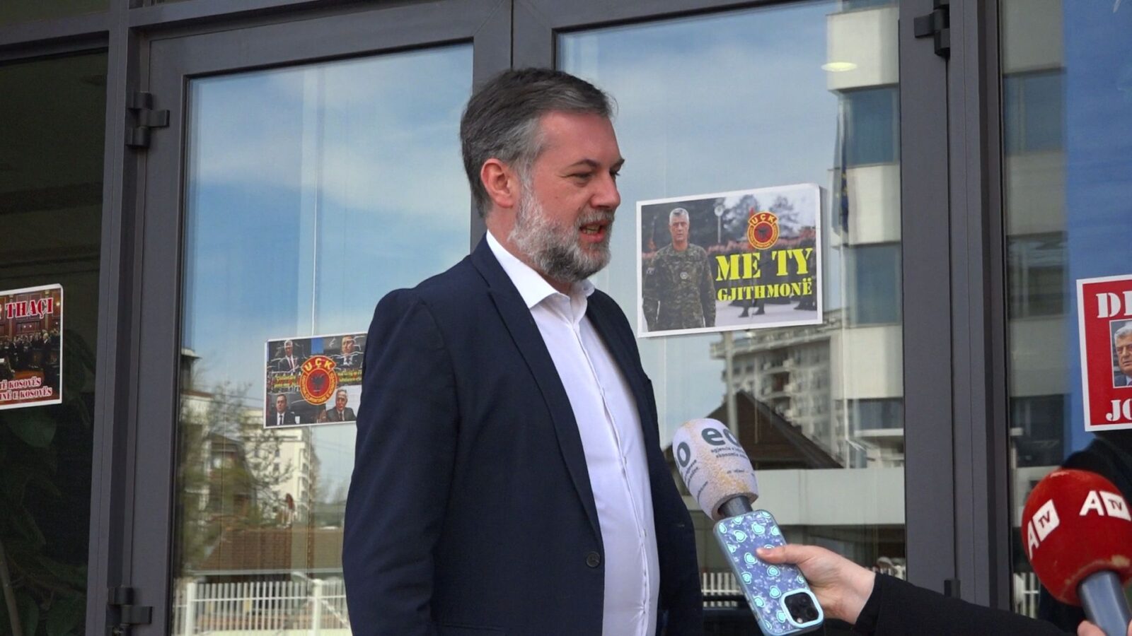 Çeku  S kam mundur t i përcjellë zhvillimet e fundit për shkak të punës së madhe në ministri