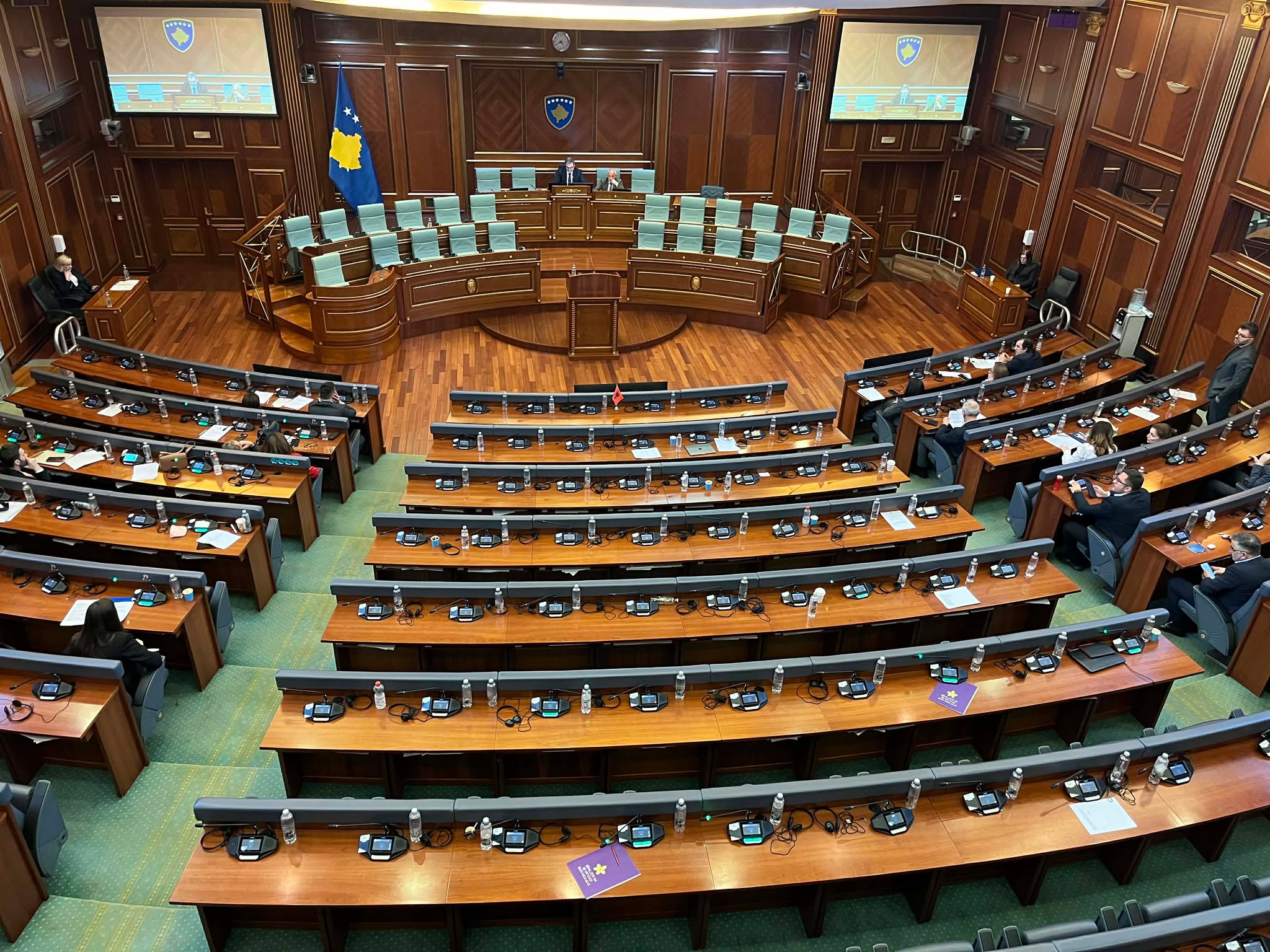 Kuvendi njofton, nesër vazhdon seanca konstituive