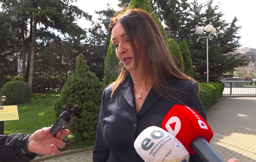  Jo nuk është rritë pasuria  është rrit kredia   Nagavci pasi pyetet për deklarim të pasurisë