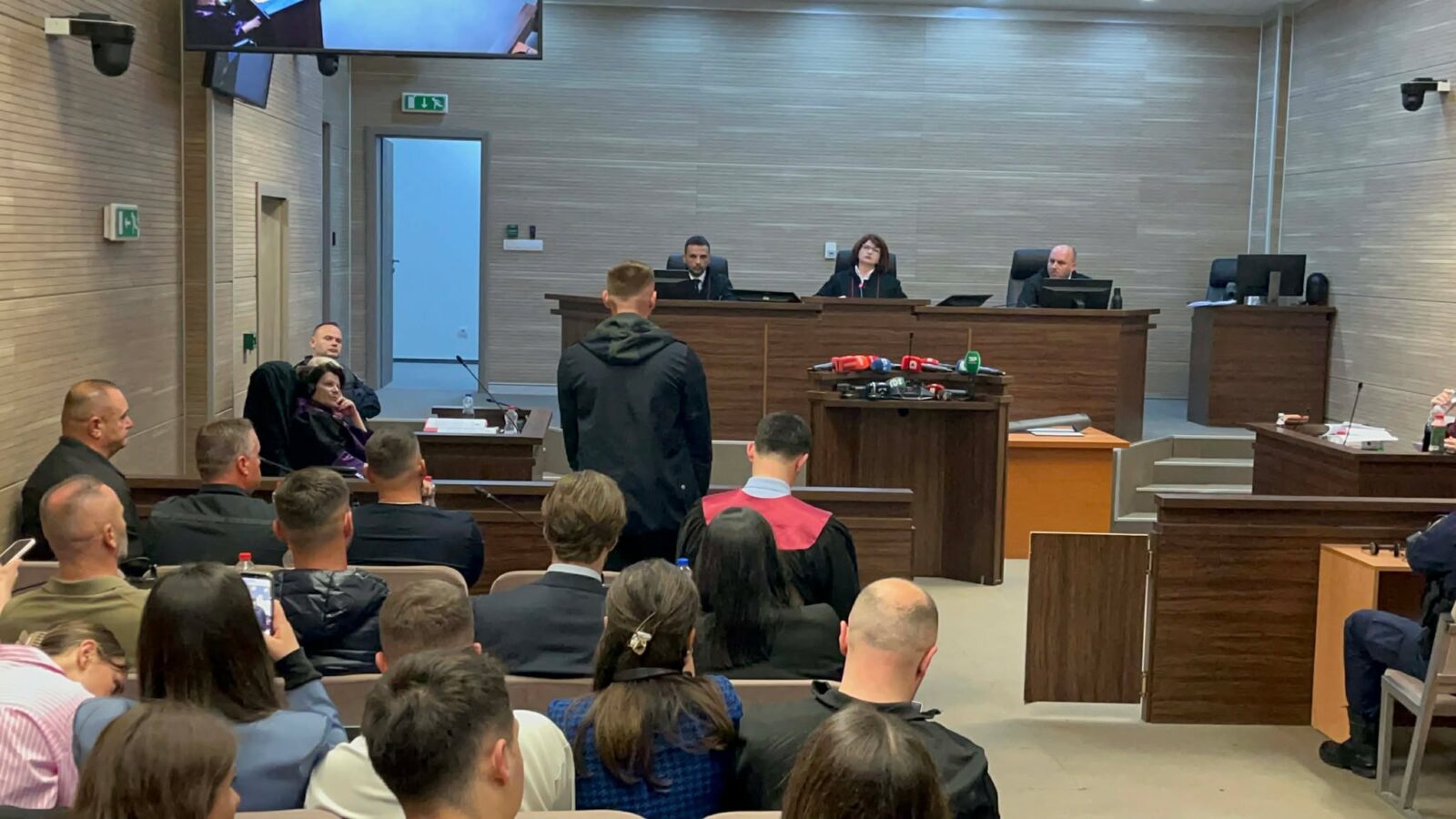  Që fëmijët e Liridonës dhe ne të jemi të lehtësuar nga dhimbja   vëllai i Liridona Ademajt kërkon burgim të përjetshëm për tre të akuzuarit