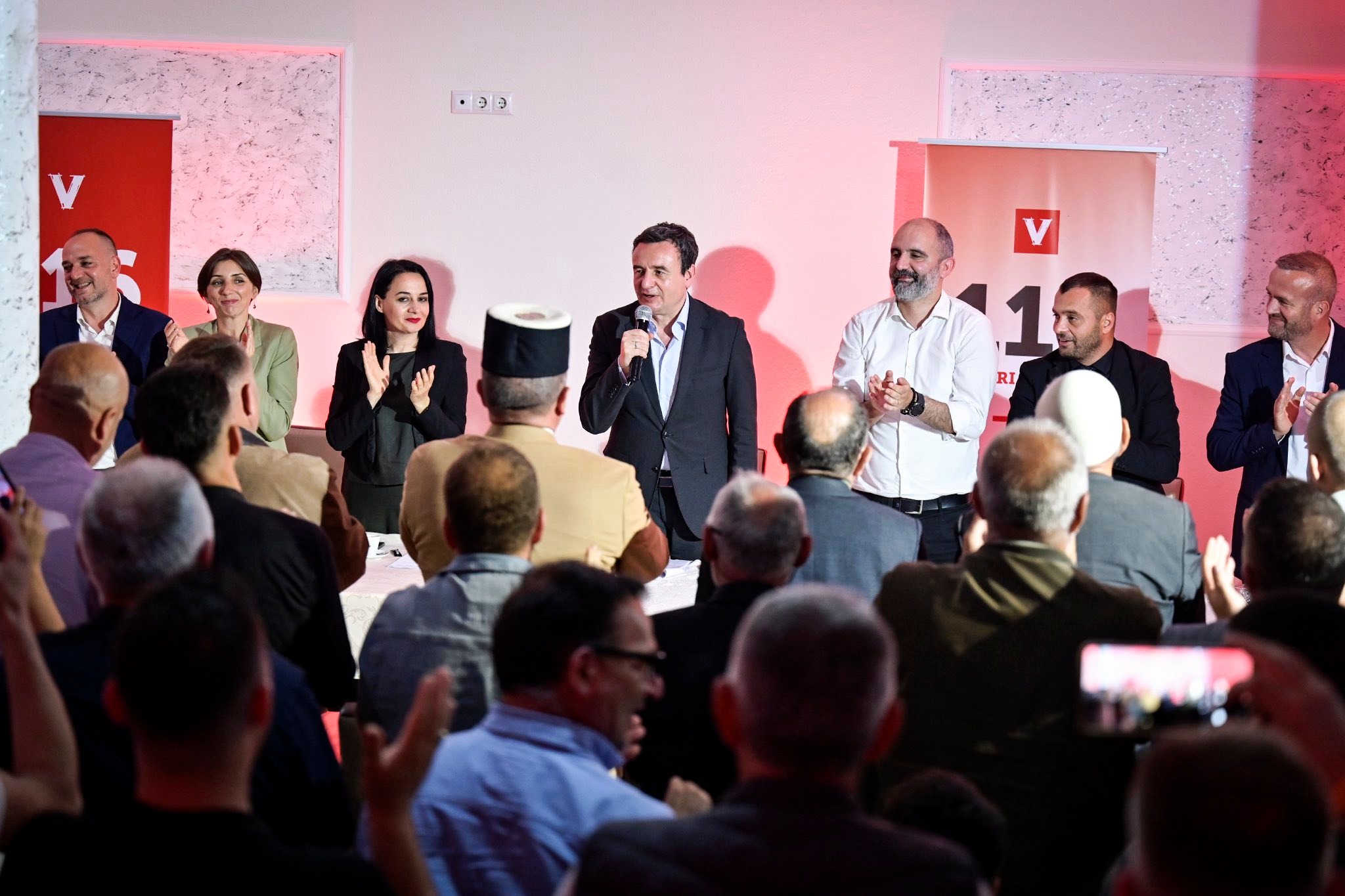 Kurti premton investime kapitale dhe luftë kundër korrupsionit gjatë vizitës në Prizren