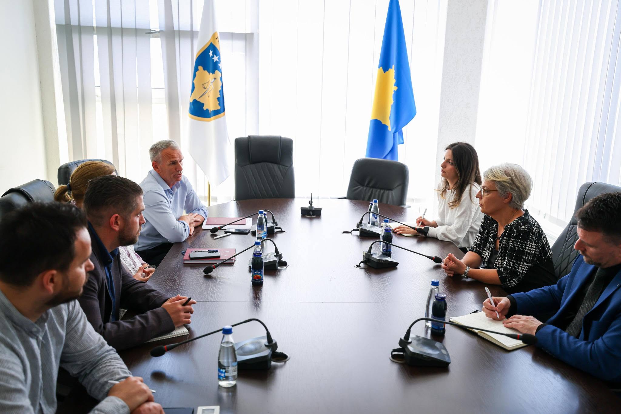 Gërvalla pas vizitës në Prokurorinë e Mitrovicës: Askush nuk guxon të jetë mbi ligjin