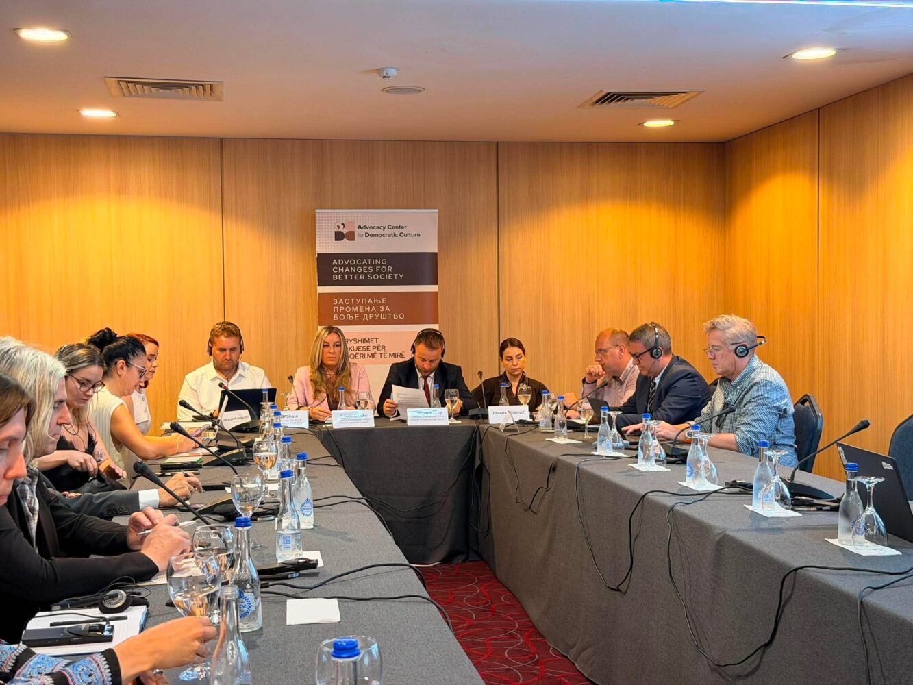 ACDC  Rikthimi i gjyqtarëve dhe prokurorëve serbë në institucione do të rriste besimin në veri