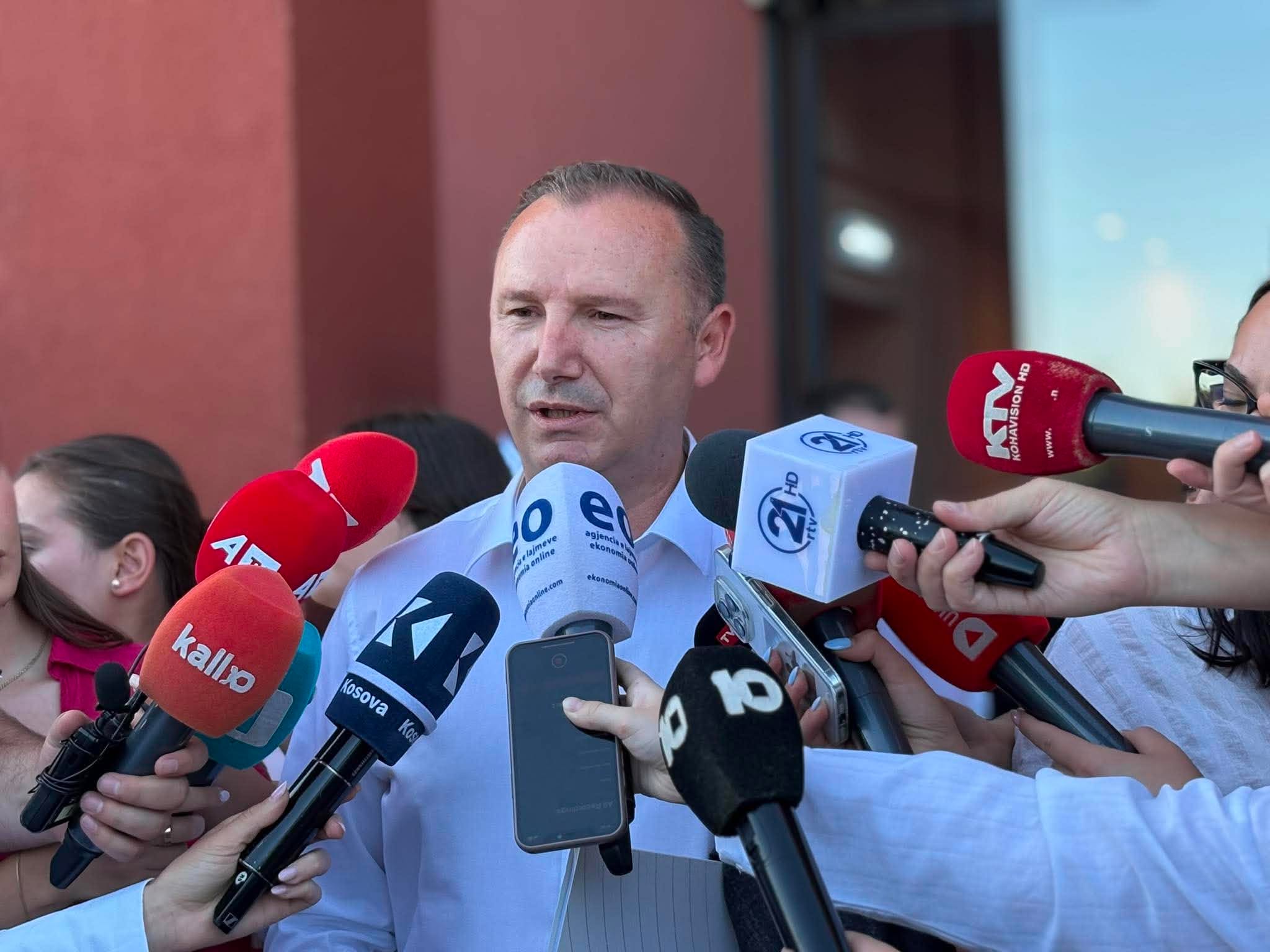 Zemaj para Kuvendit të Jashtëzakonshëm të LDK-së: Delegatët vendosin për fatin politik dhe të ardhmen e lidershipit