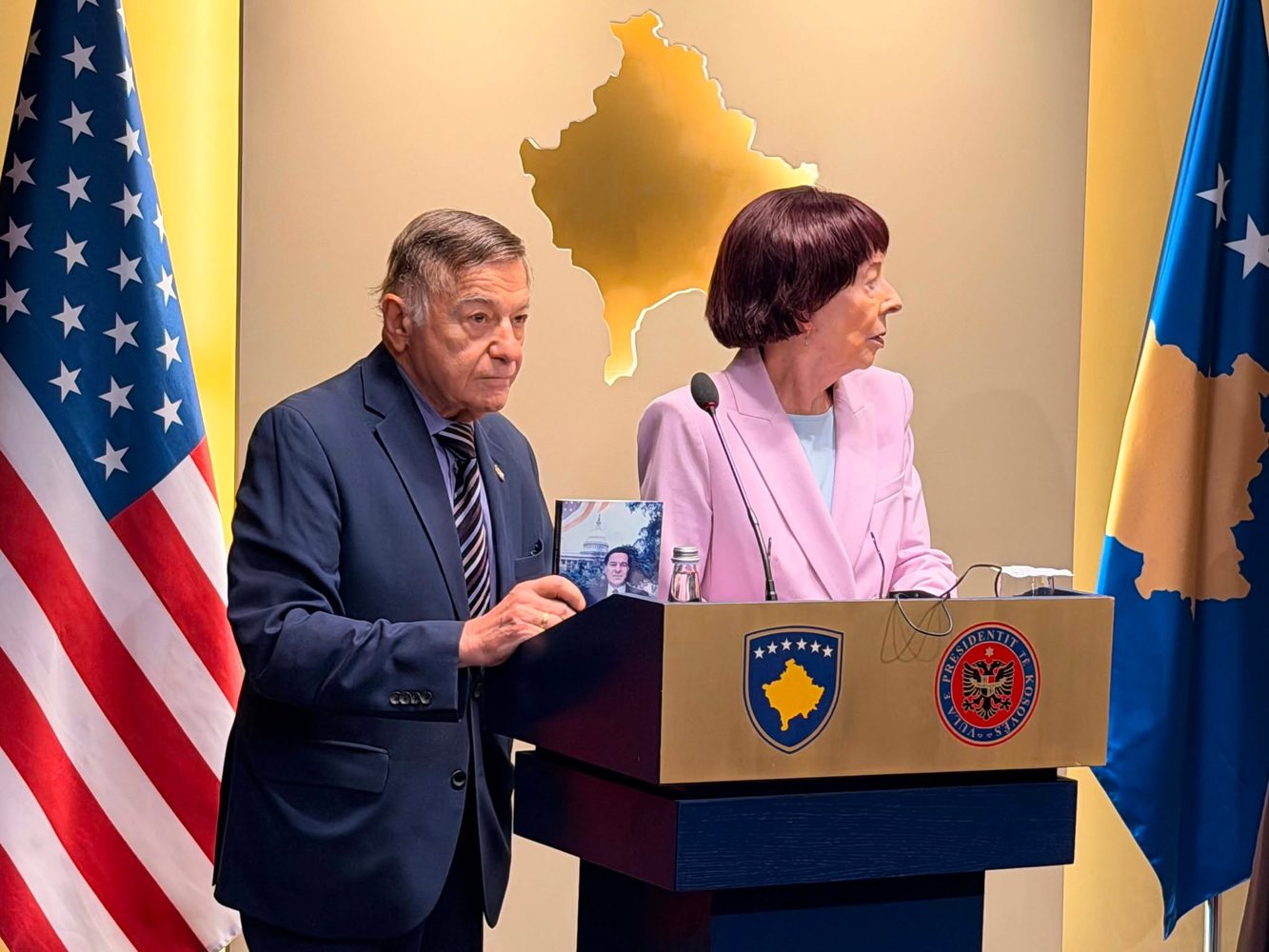 Haxhiu për Dioguardin  Përkushtimi juaj ndaj çështjes shqiptare kishte pas vetes një trashëgimi shumë më të vjetër se jeta juaj politike