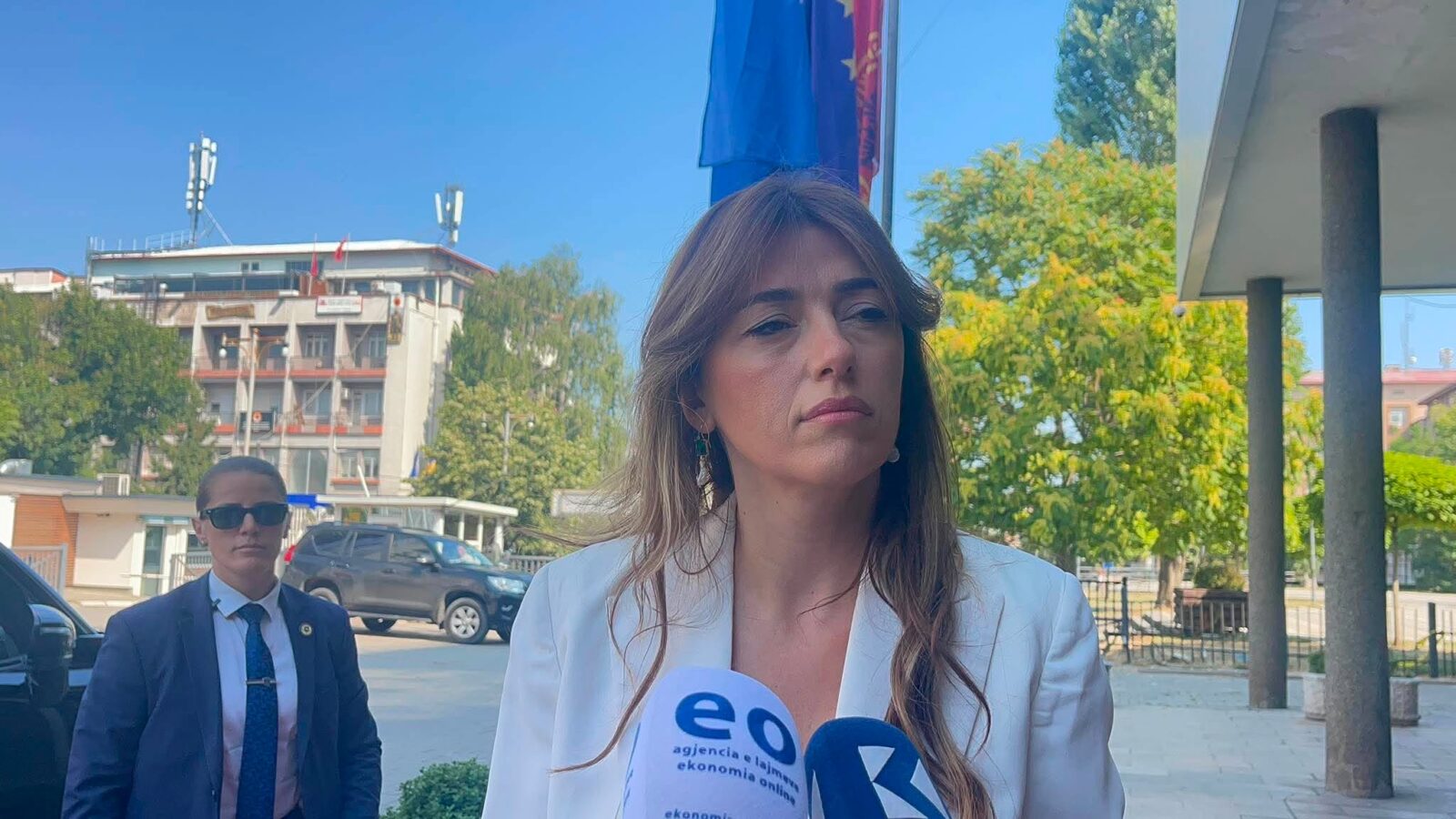 Haxhiu  Kushdo që mendon se po shkelet Kushtetuta  le t i drejtohet Gjykatës Kushtetuese