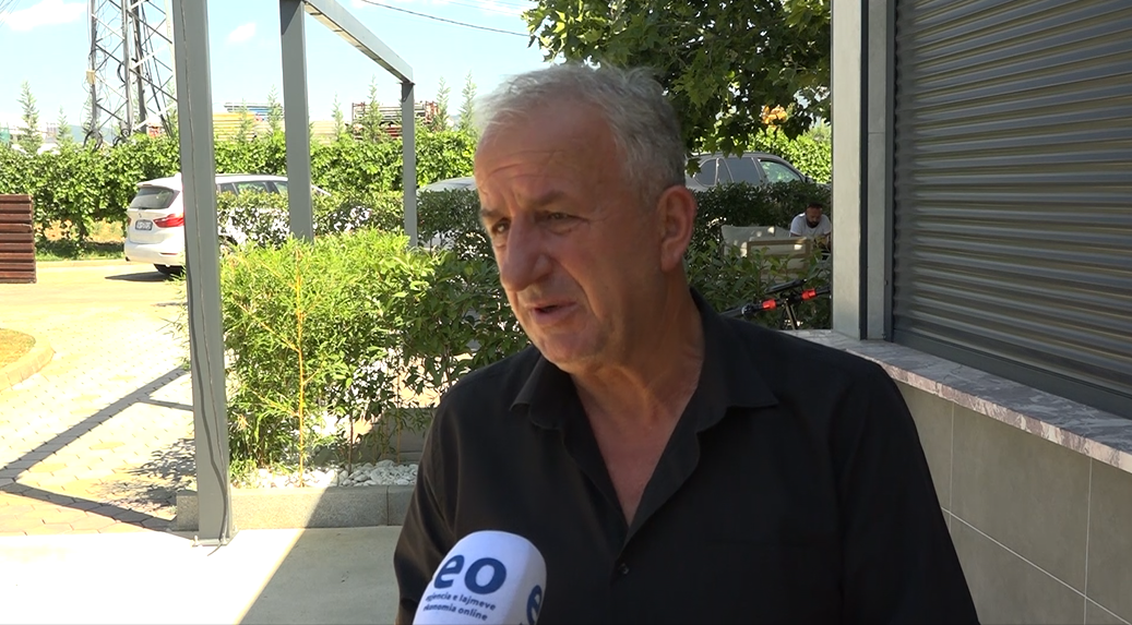 Muharremaj  Kontratat kolektive i kanë shkaktuar Suharekës afro 10 milionë euro dëme  shumë projekte kanë mbetur të parealizuara