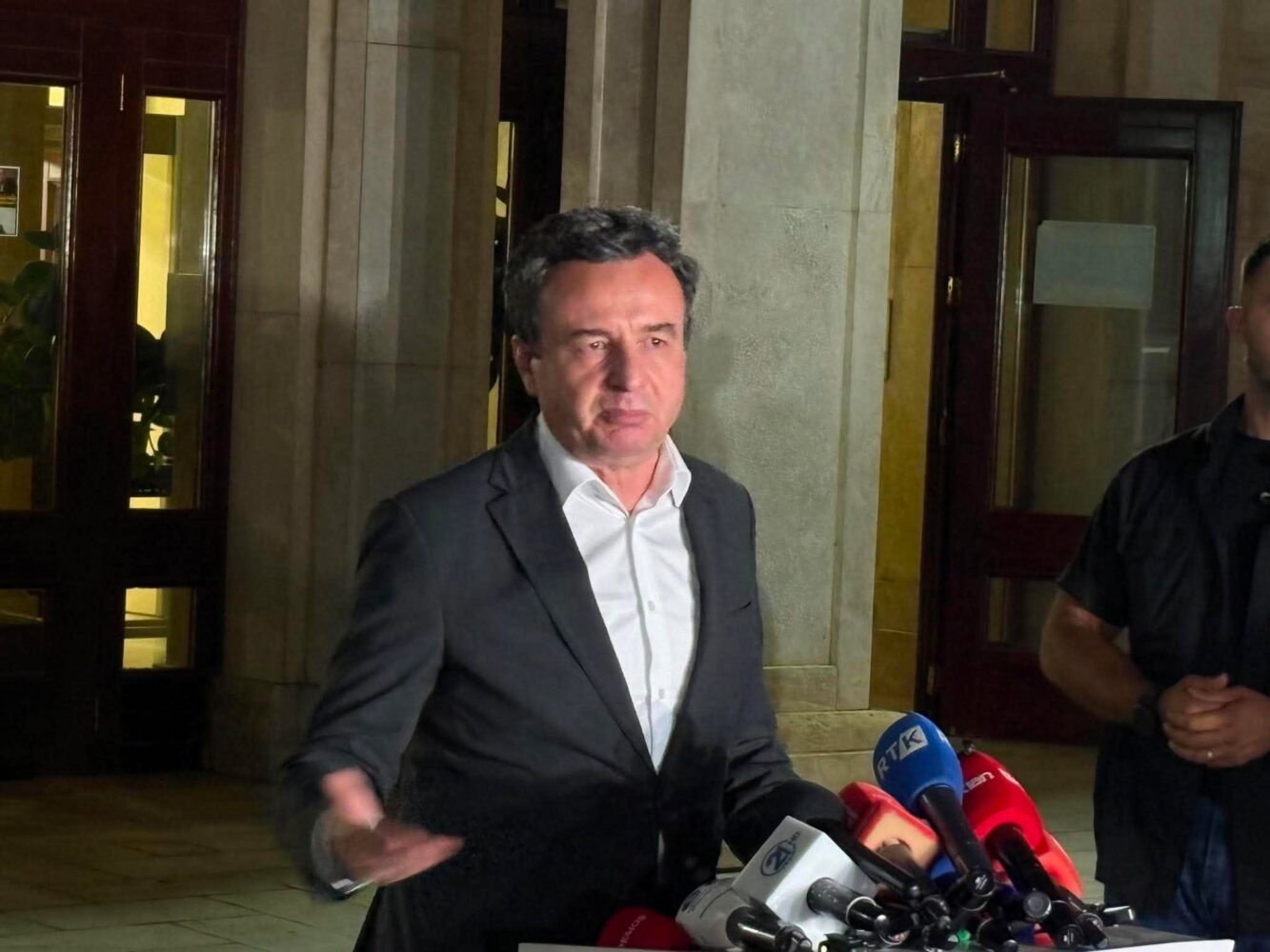 Kurti pas takimit me Abdixhikun  Nuk kemi marrëveshje politike  zgjedhjet e reja mund të shkaktohen