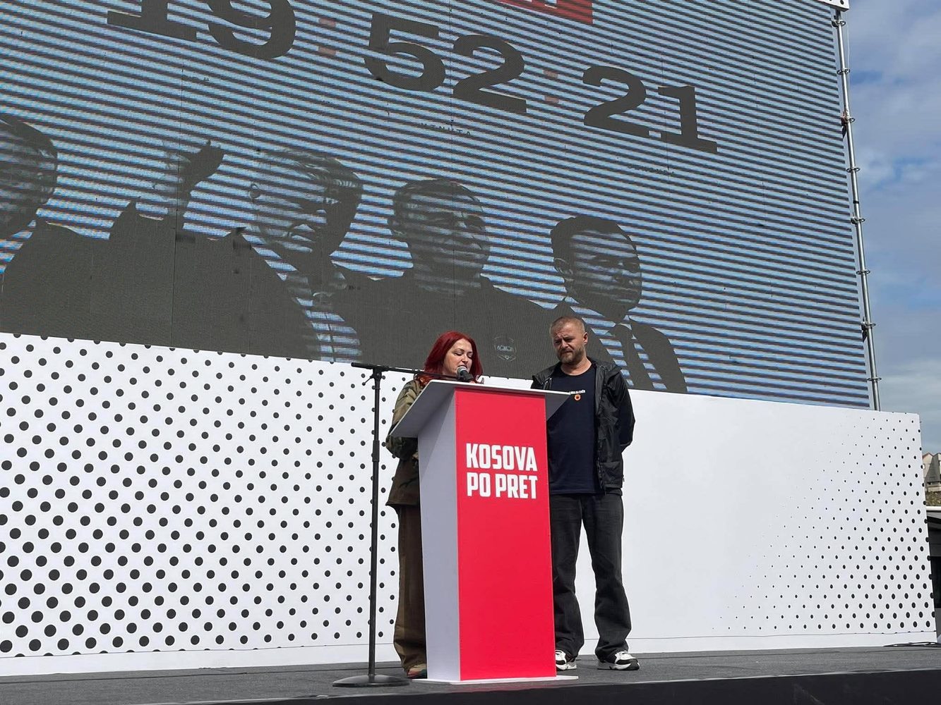  Liria Ka Emër   Çlirimtarët që presim në tokën e tyre  sot i shpallim të pafajshëm
