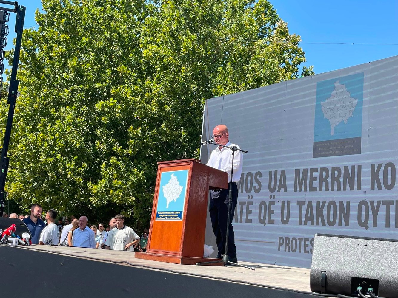 Latifi  Solidariteti institucional nuk dëshmohet vetëm me vizita në teren dhe deklarata politike e publike