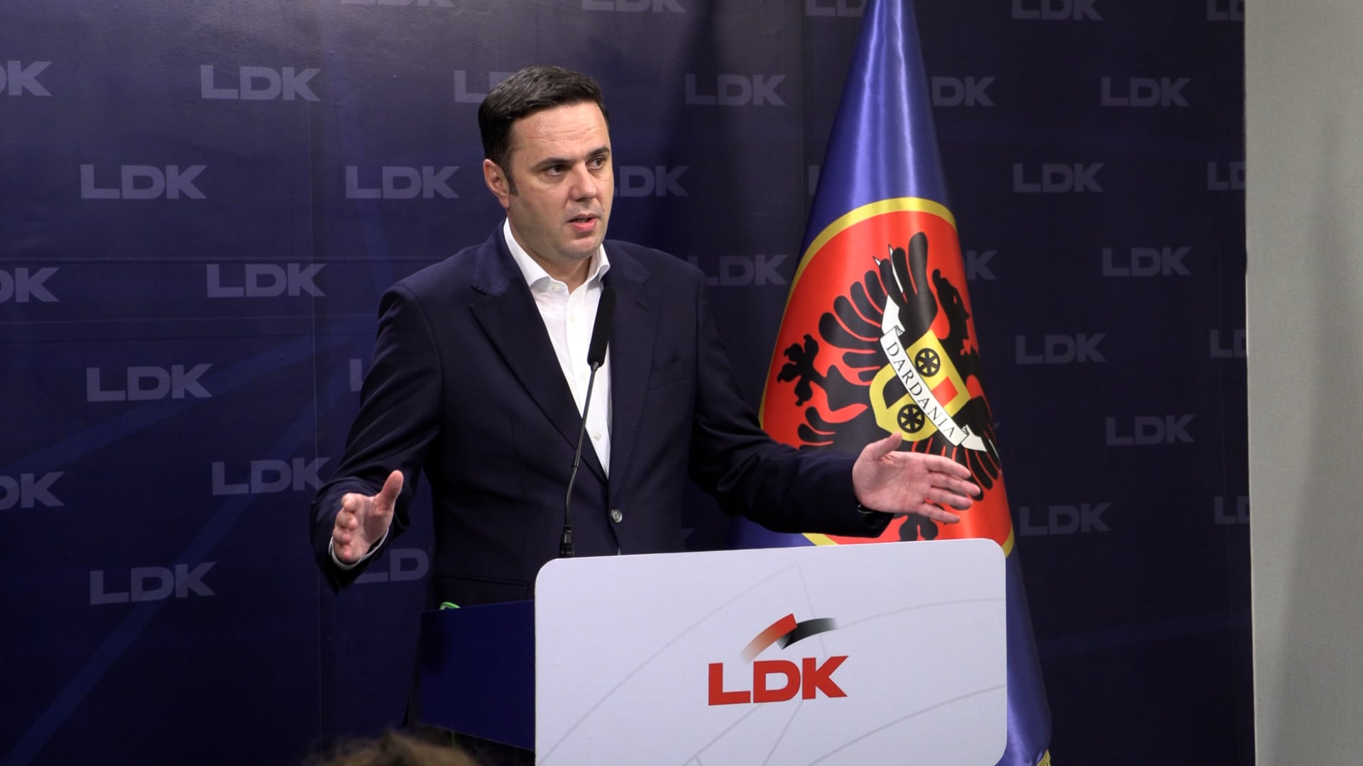 Abdixhiku: Sejdiu tregoi dinjitet, do të ishte zgjedhja e duhur për president