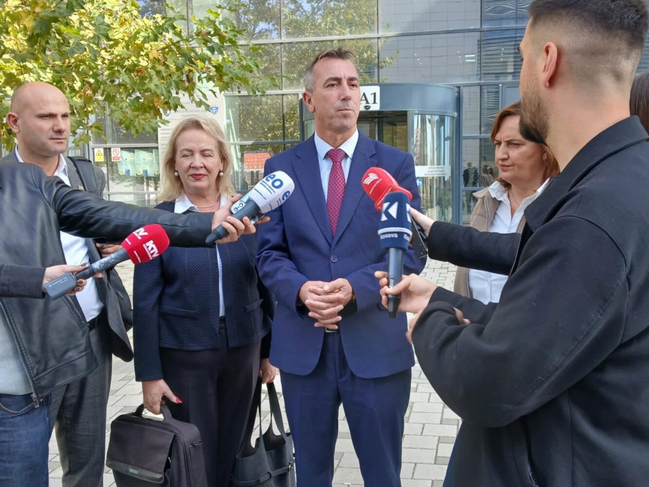 Kontratat kolektive  Ibrahimi  Komunave u janë marrë miliona euro